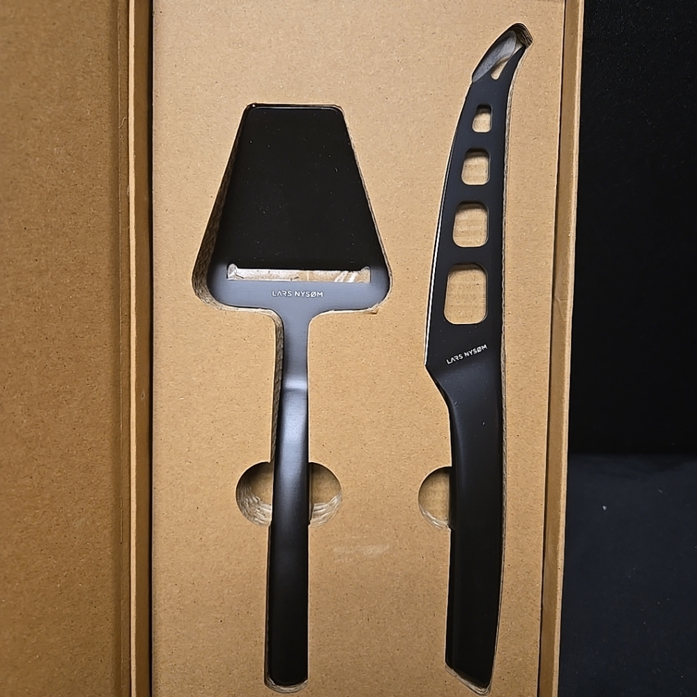 2pc Black Cheese Knife & Slicer Peeler Set Made With Stainless Steel